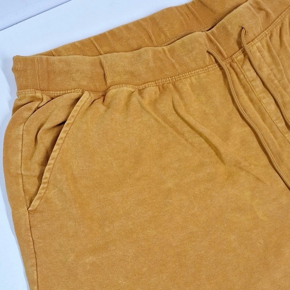 NWT NEW Men's Big & Tall Knit Shorts
Original Use Knit Shorts in Multiple sizes - Picture 2 of 7